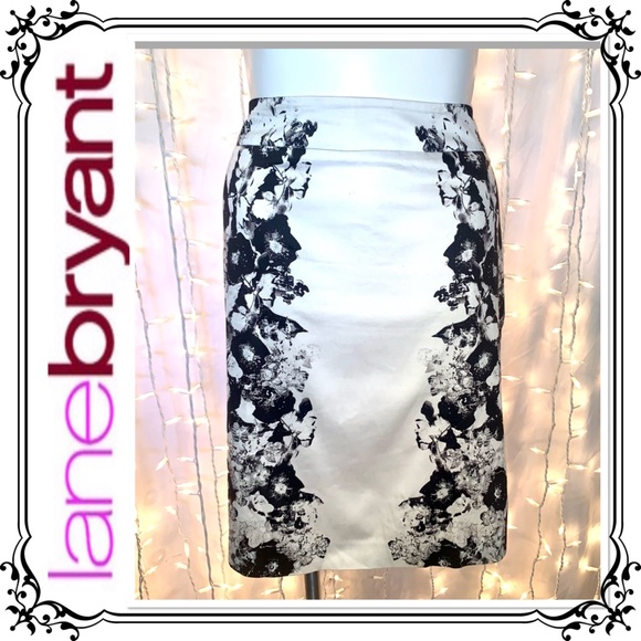Lane Bryant Dresses & Skirts - LANE BRYANT ⭐️ B&W Cotton Floral Pencil Skirt